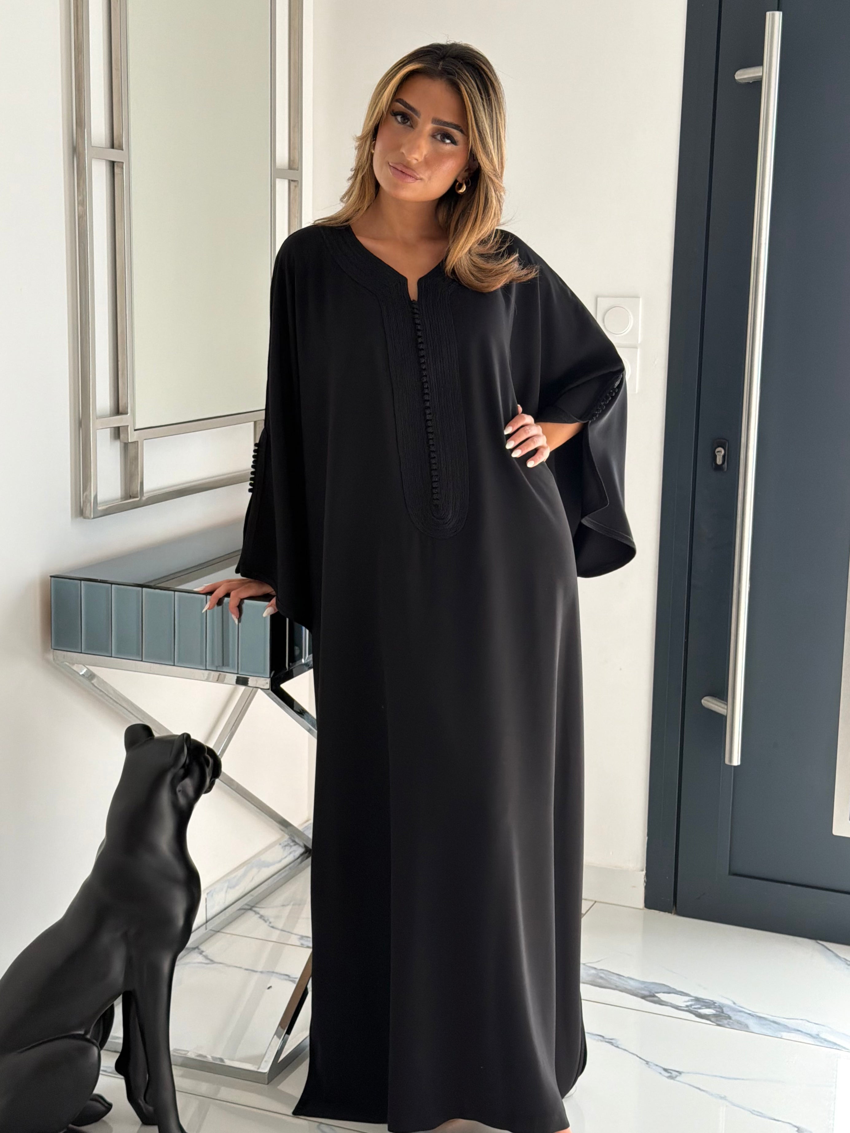 NOUR - Black